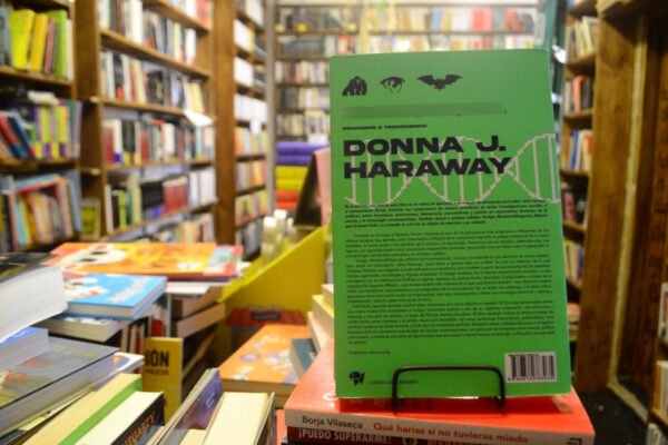 Testigo Modesto. Feminismo Y Tecnociencia. Donna J. Haraway. - Imagen de 3