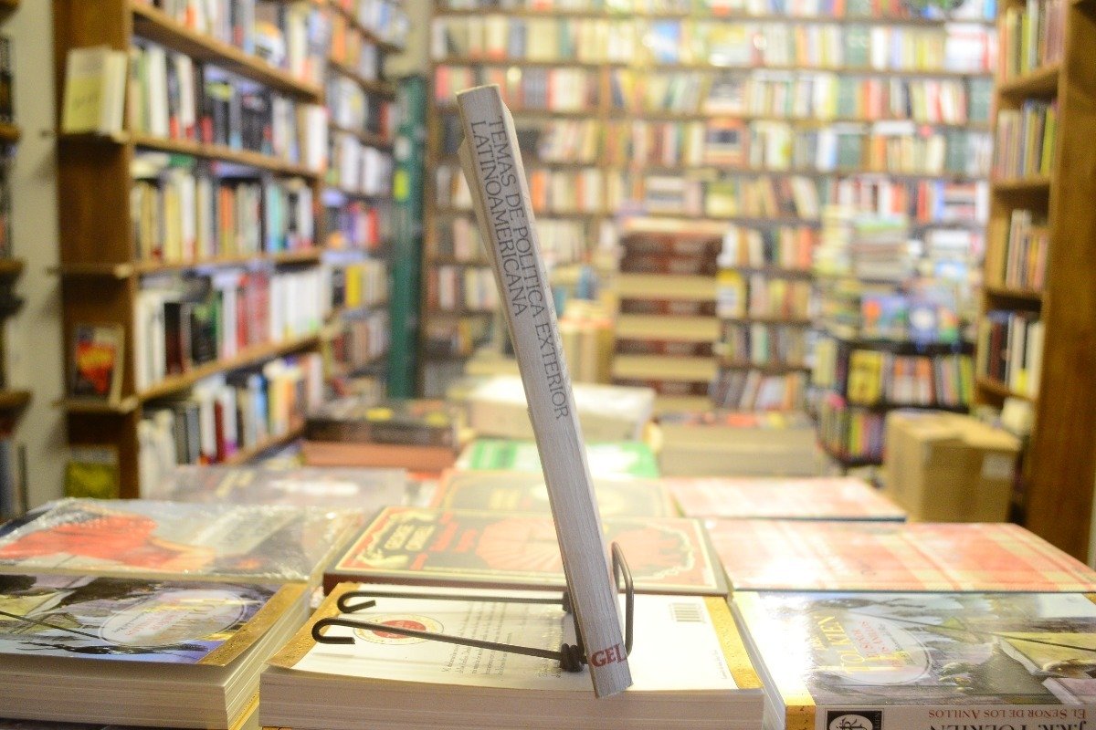 Temas De Política Exterior Latinoamericana. El Caso Uruguayo - Imagen 2