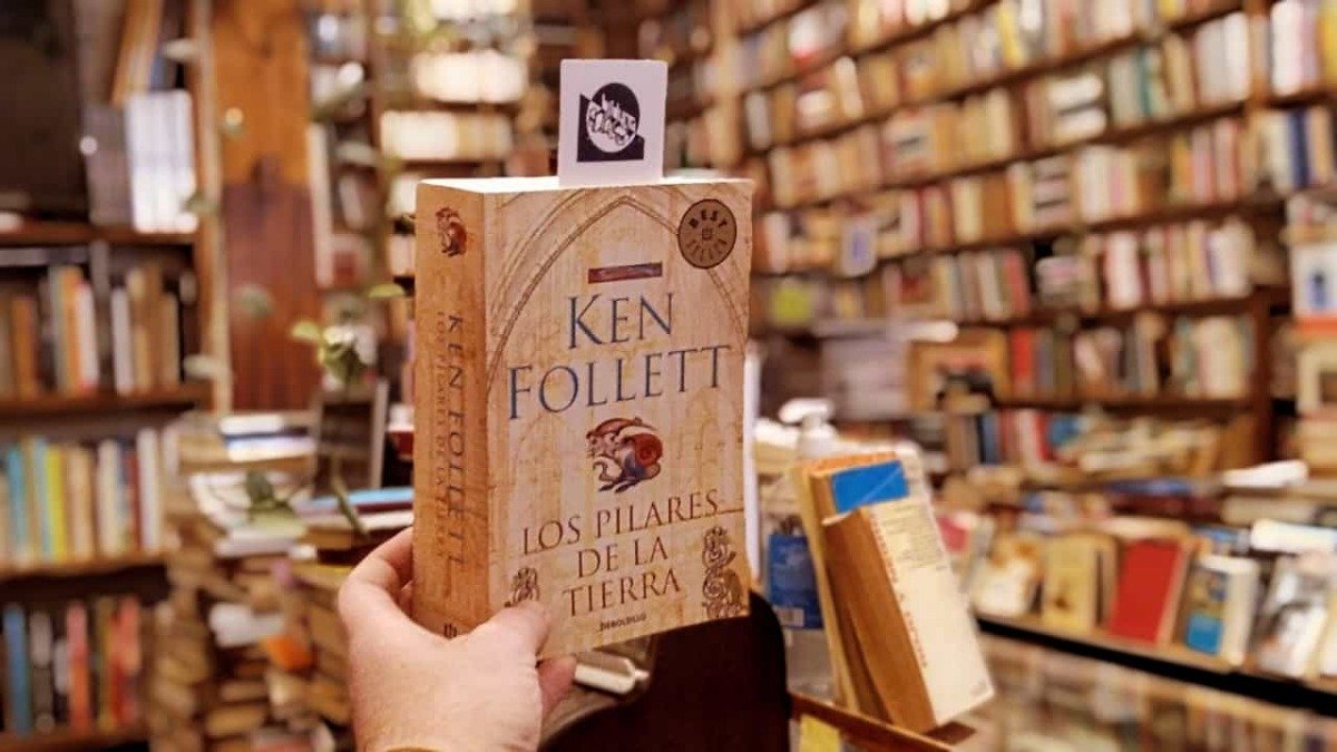 Los Pilares De La Tierra. Ken Follet. - Imagen 2