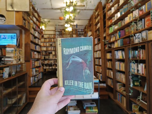 Killer In The Rain. Raymond Chandler.