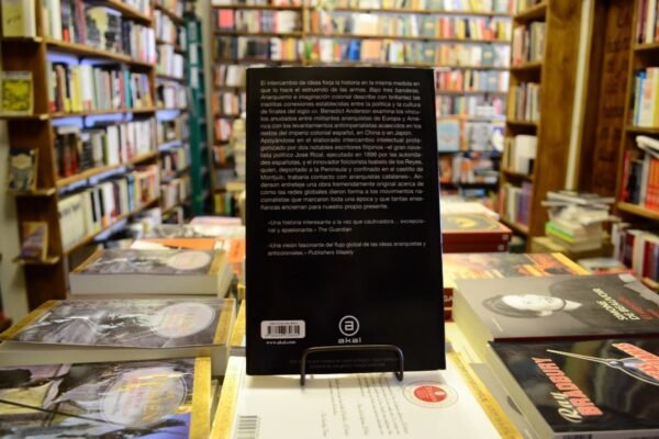 Bajo Tres Banderas. Benedict Anderson. - Imagen de 3