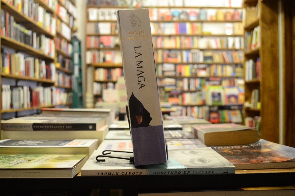 La Maga. Trudi Canavan. - Imagen 2