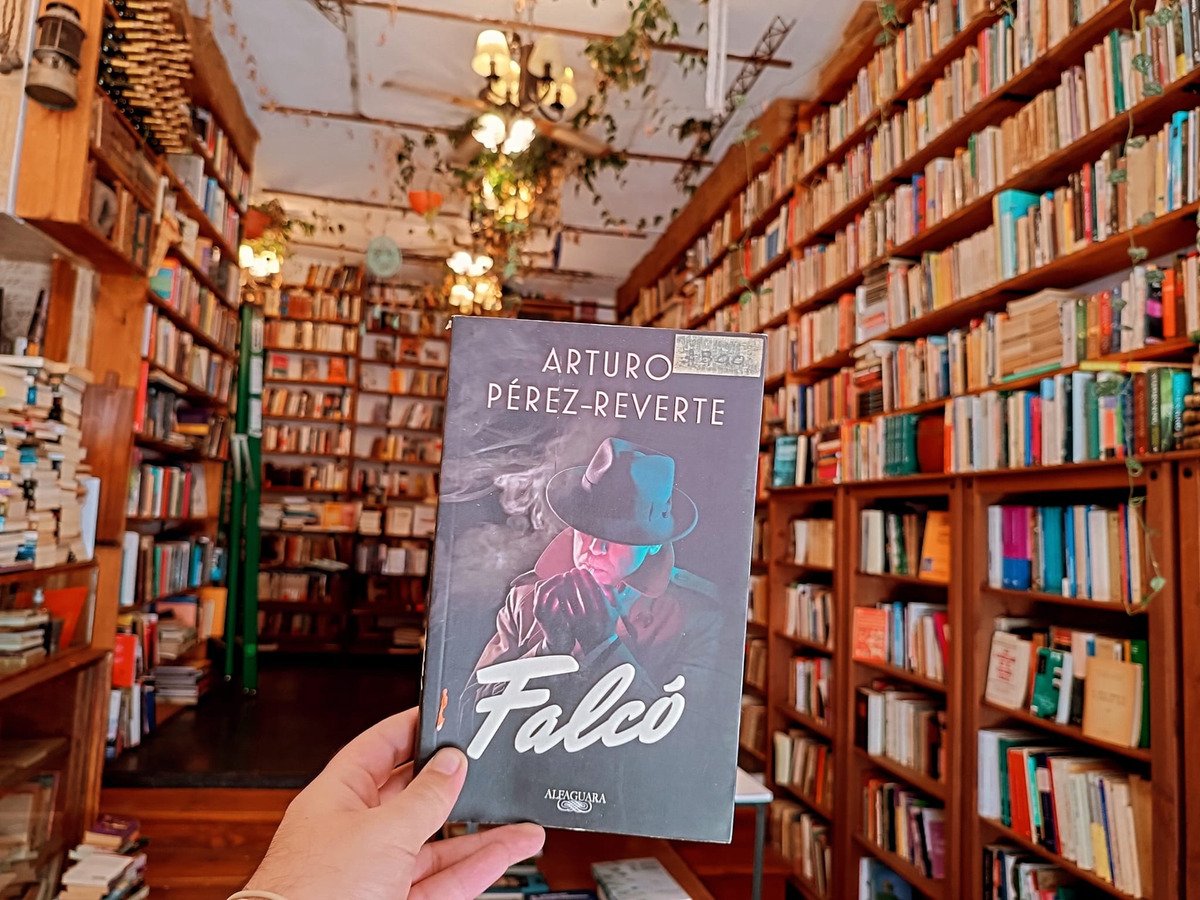 Falcó. Arturo Pérez Reverte. - Imagen 2