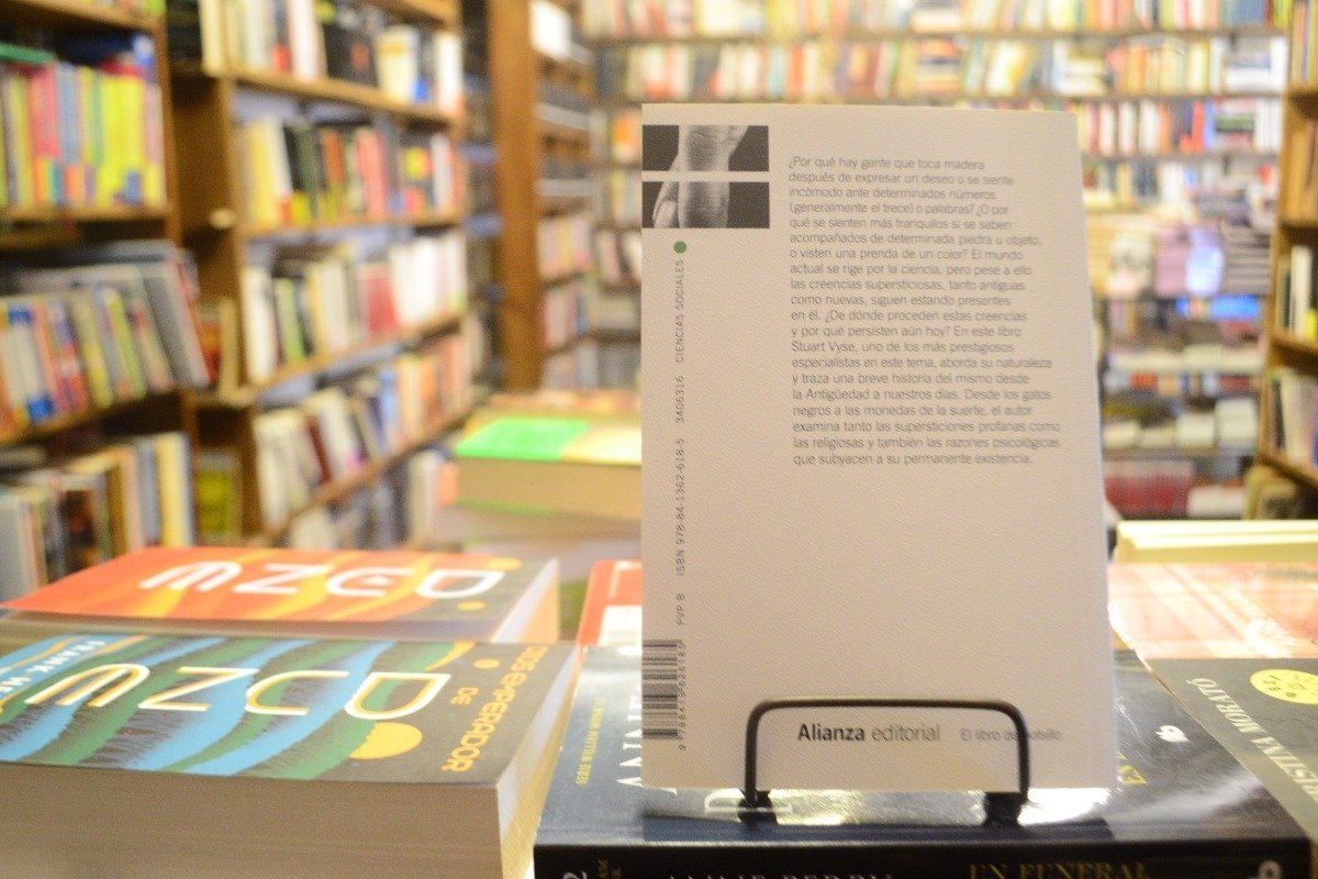 Breve Historia De La Superstición. Stuart Vyse. - Imagen 3