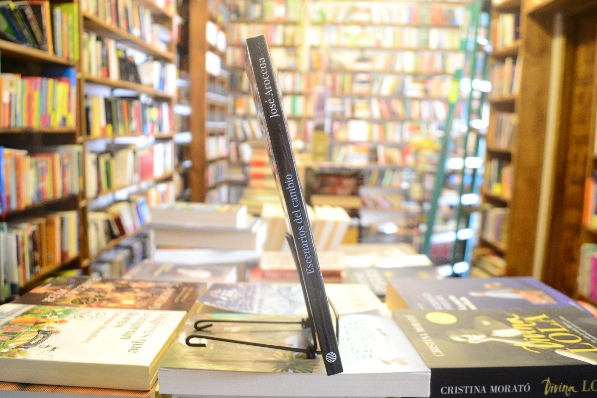 Escenarios Del Cambio. José Arocena. - Imagen 2