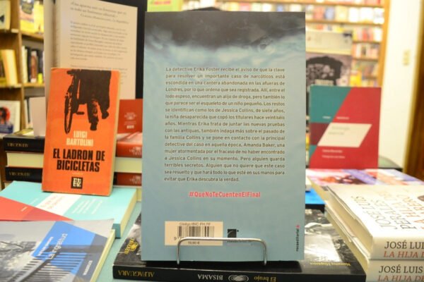 Aguas Oscuras. Robert Bryndza. - Imagen 3