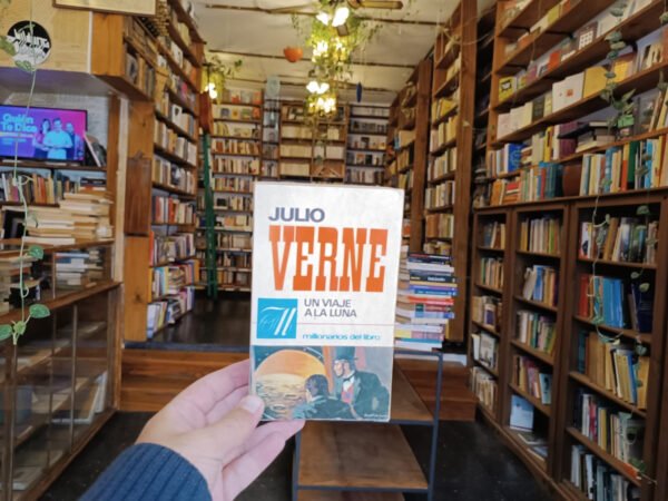 Un Viaje A La Luna. Julio Verne.
