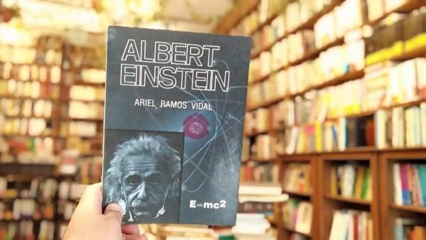 Albert Einstein. Ariel Ramos Vidal.