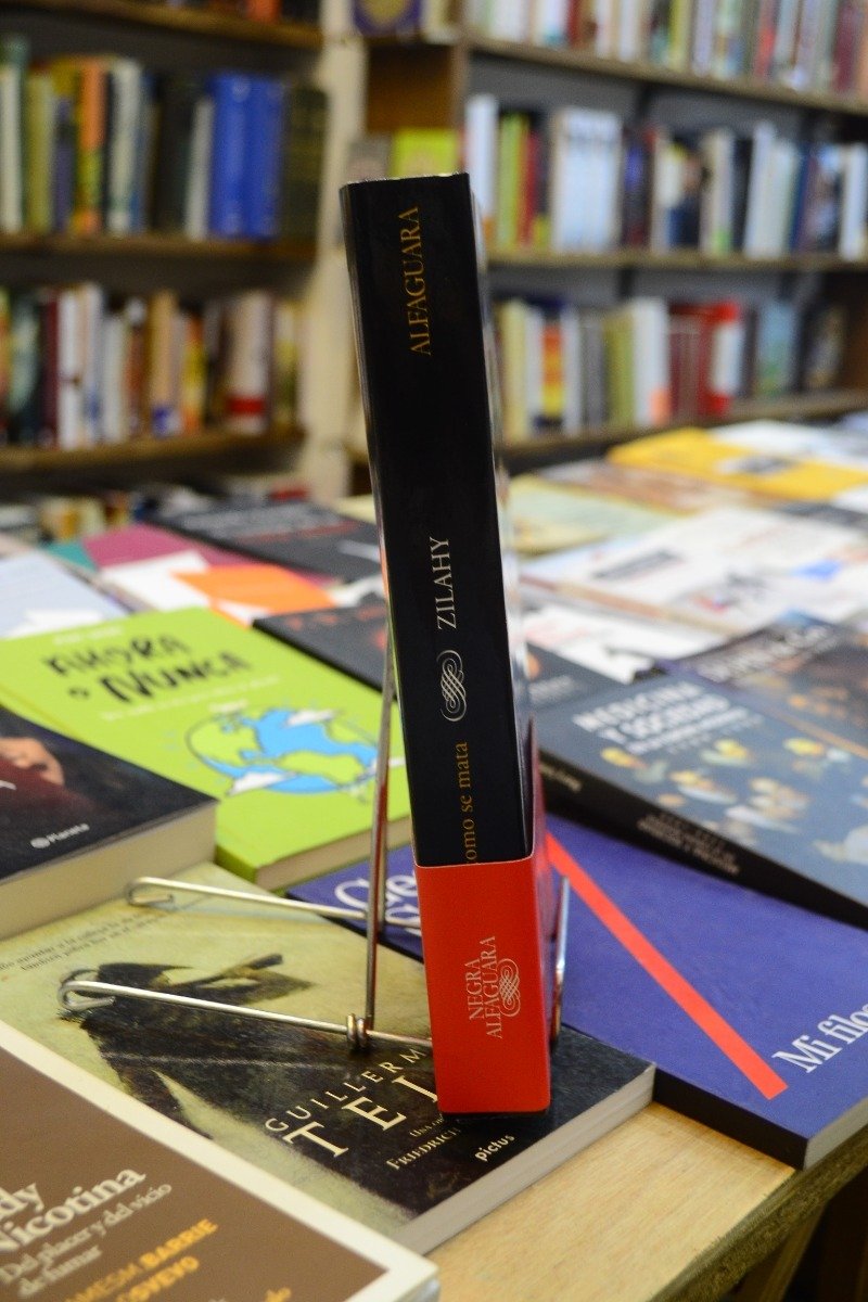 Así Es Como Se Mata. Mirko Zilahy. - Imagen 2