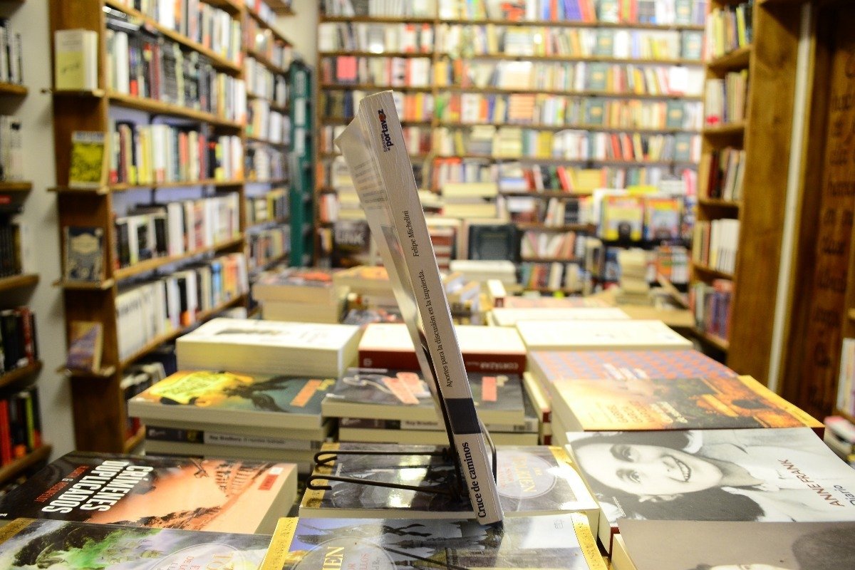 Cruce De Caminos. Felipe Michelini. - Imagen 2