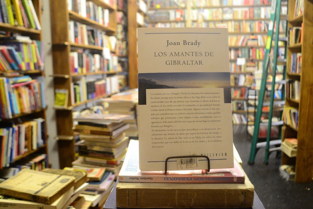 Los Amantes De Gibraltar. Joan Brady. - Imagen 3