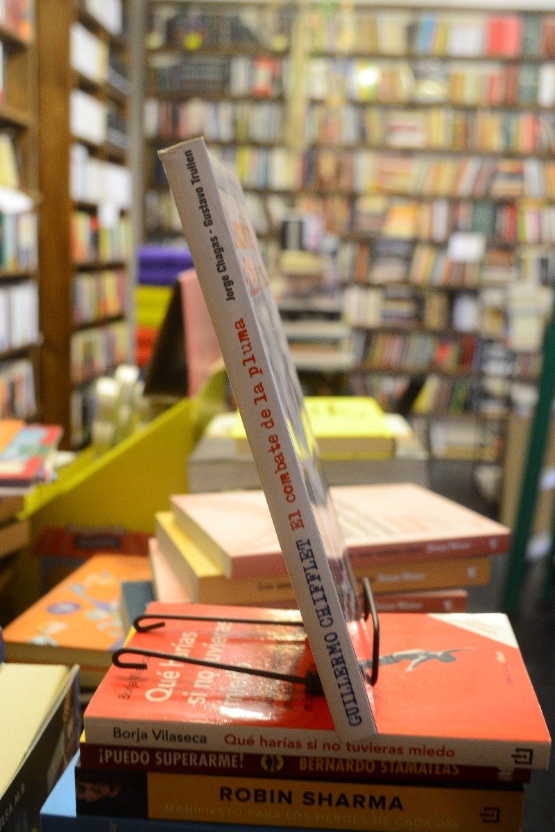 Guillermo Chifflet. El Combate De La Pluma. Chagas Trullen - Imagen 2