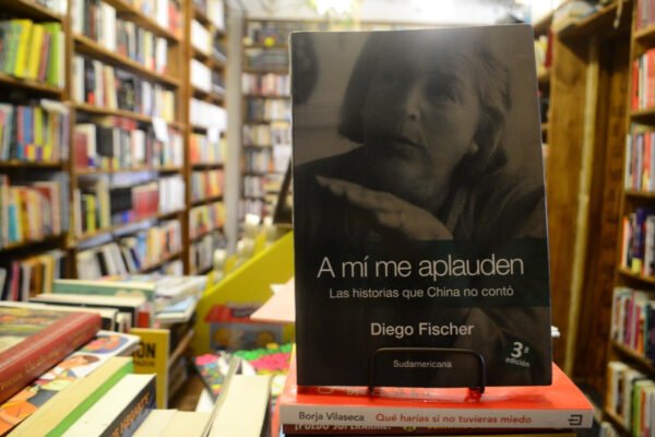 A Mí Me Aplauden. Diego Fischer. - Imagen de 3