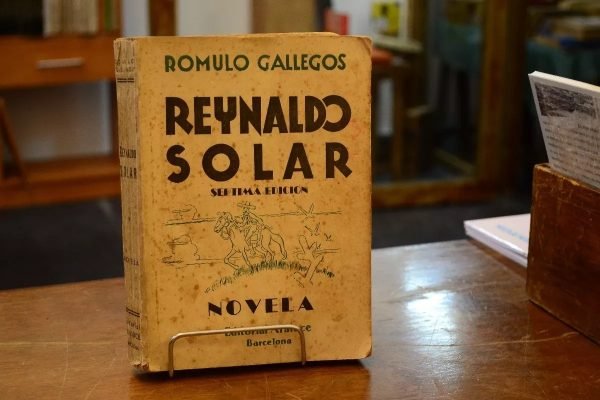 Reynaldo Solar. Romulo Gallegos