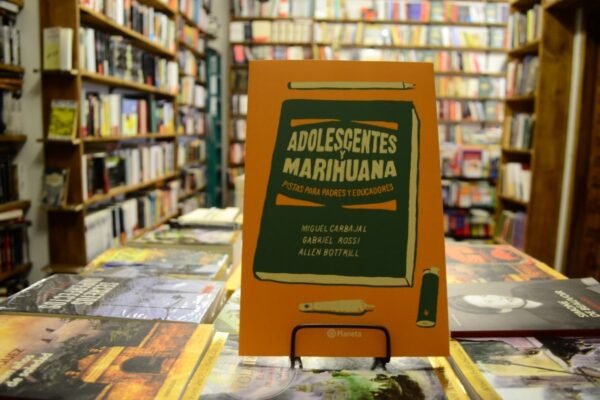 Adolescentes Y Marihuana. M Carbajal. G Rossi Y A. Bottrill.