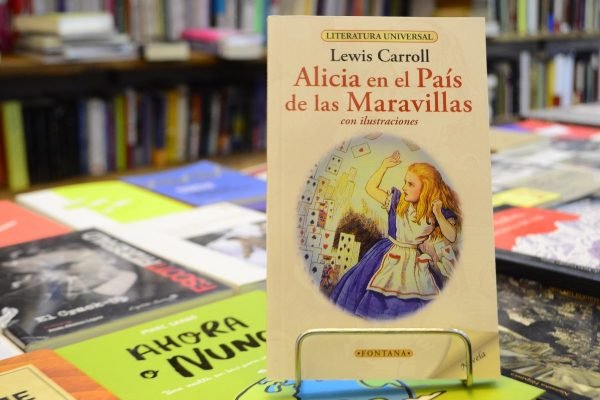 Alicia En El País De Las Maravillas. Lewis Carroll. - Imagen de 2