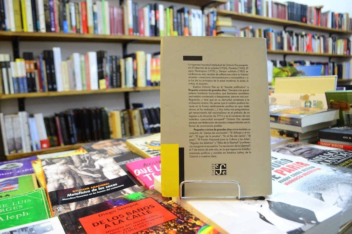 Pequeña Crónica De Grandes Días. Octavio Paz. - Imagen 3