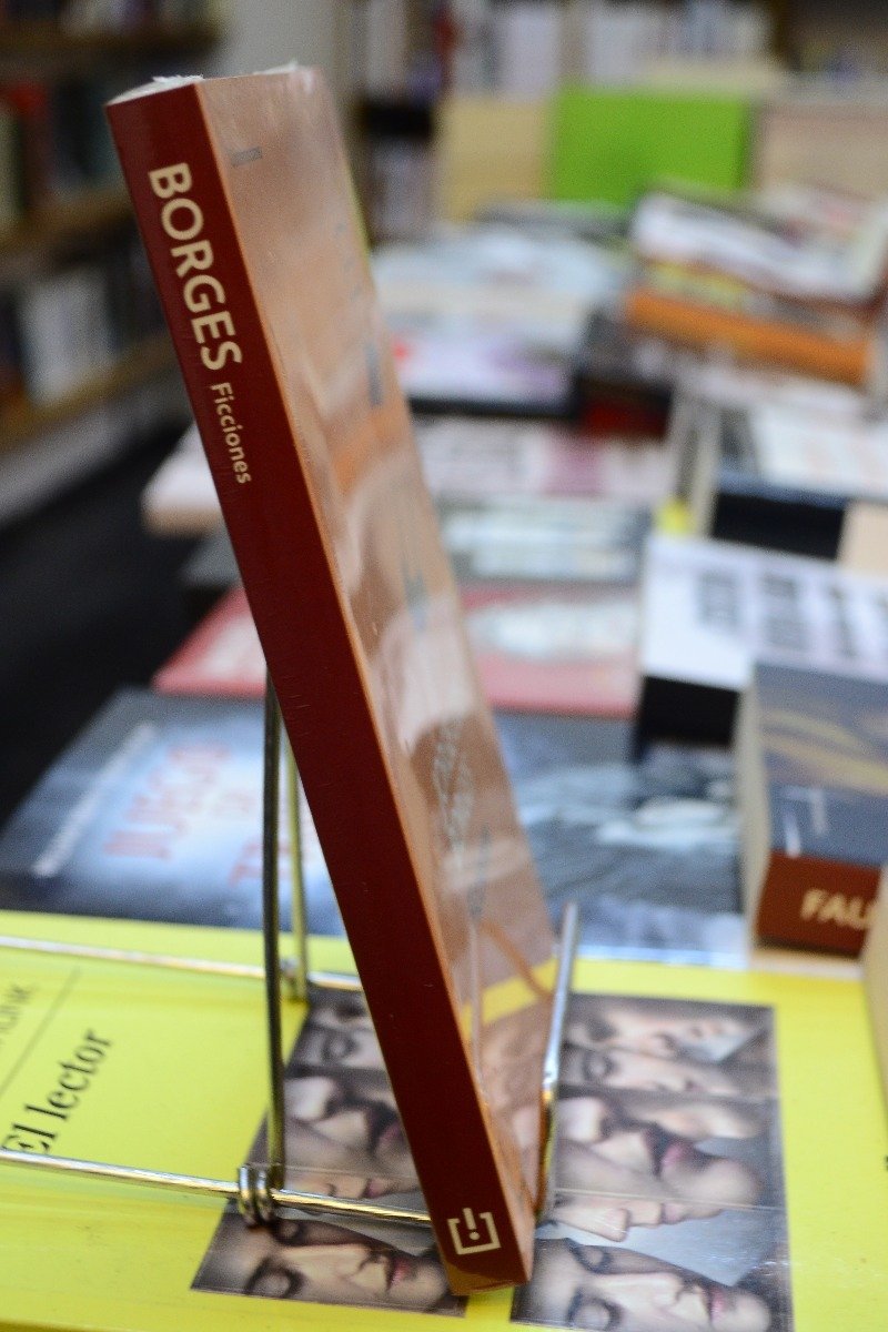 Ficciones. Jorge Luis Borges. - Imagen 3