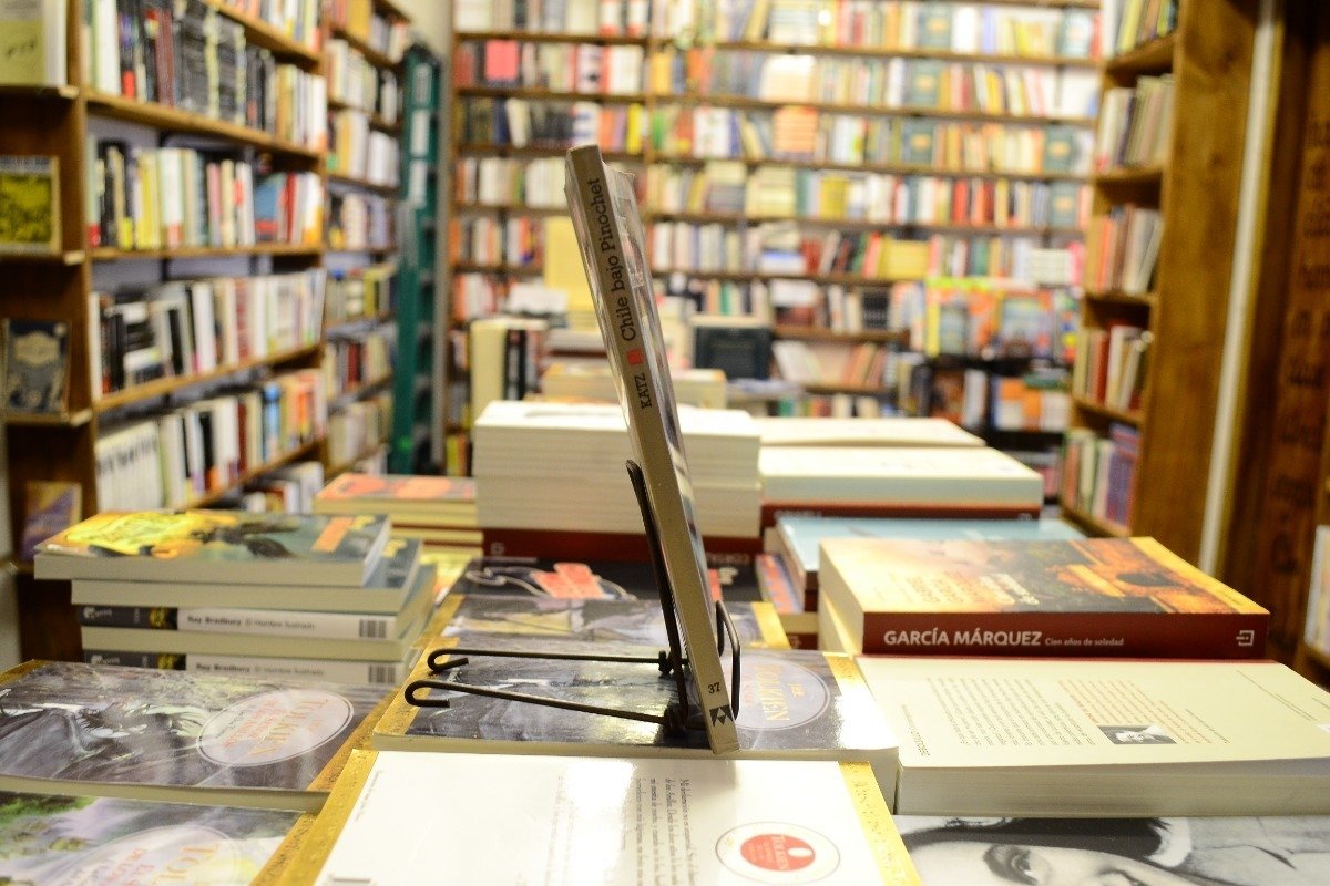 Chile Bajo Pinochet. Claude Katz. - Imagen 2