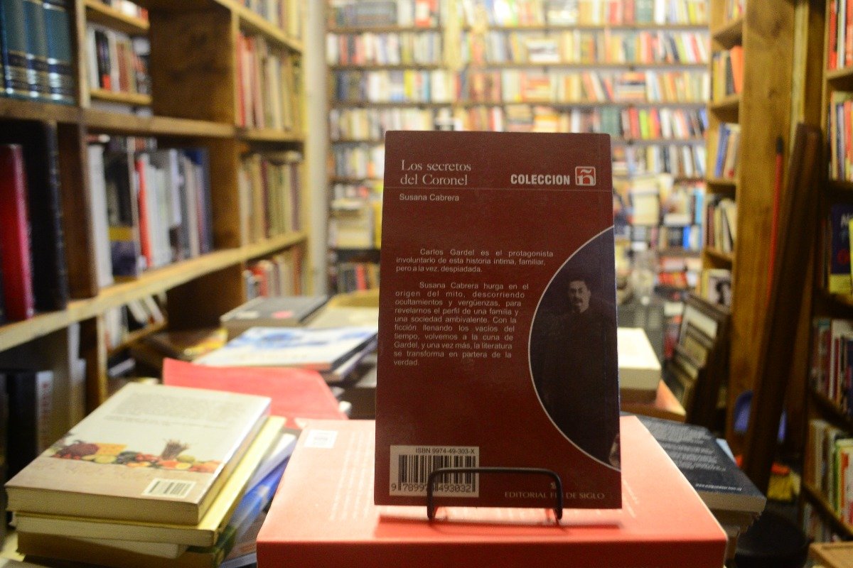 Los Secretos Del Coronel. Susana Cabrera. - Imagen 4