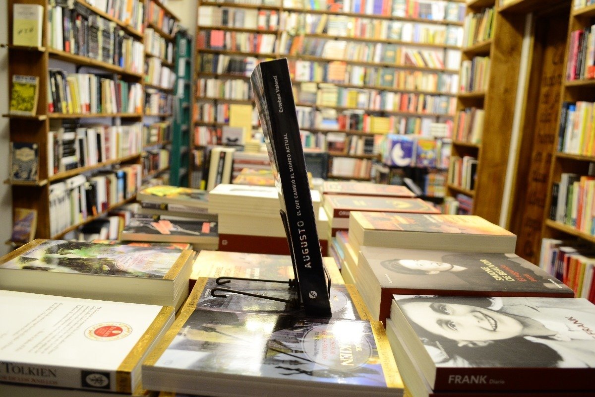 Augusto. El Que Cambió El Mundo Actual. Esteban Valenti. - Imagen 2