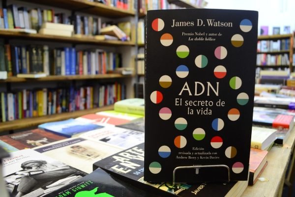 Adn. El Secreto De La Vida. James D. Watson.