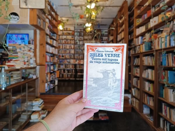 Veinte Mil Leguas De Viaje Submarino. Jules Verne.