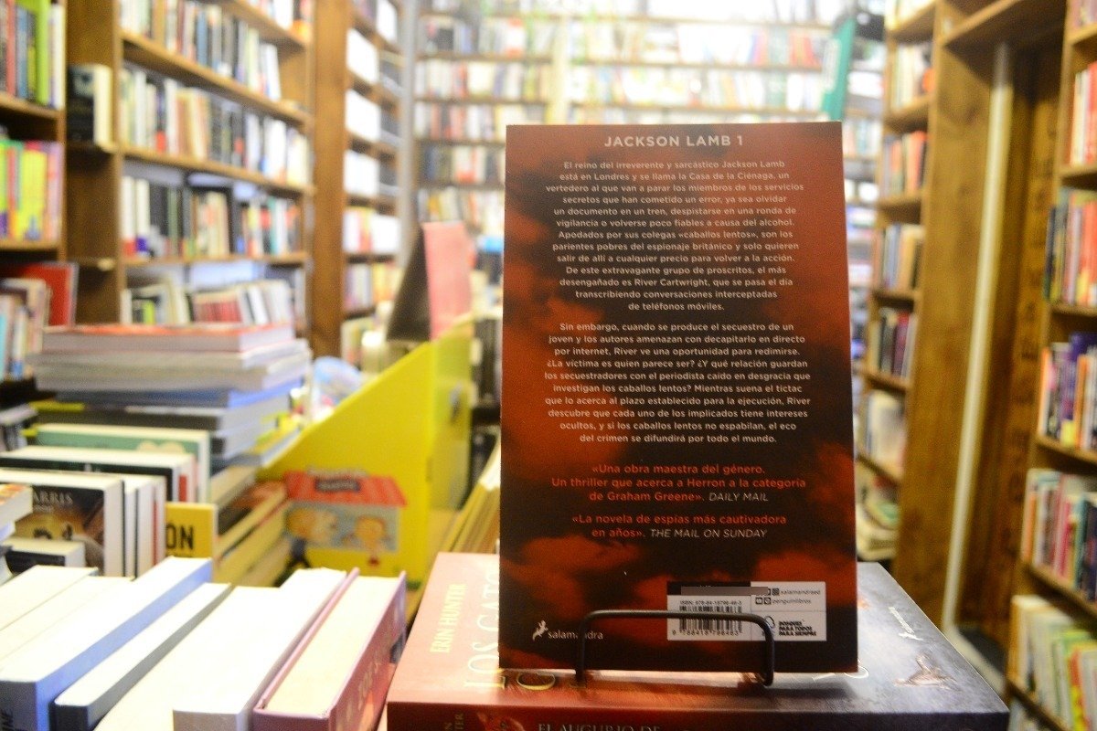 Caballos Lentos. Serie Jackson Lamb 1. Mick Herron. - Imagen 3