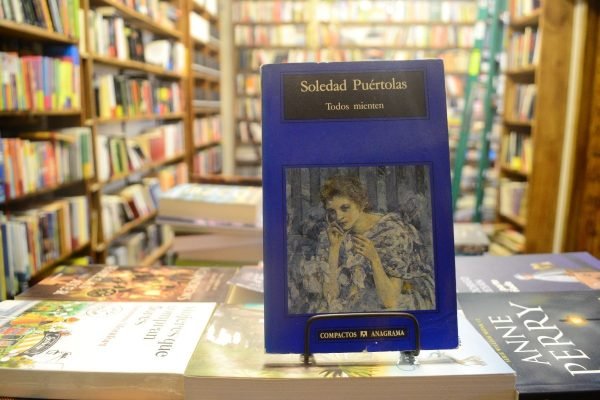 Todos Mienten. Soledad Puértolas.