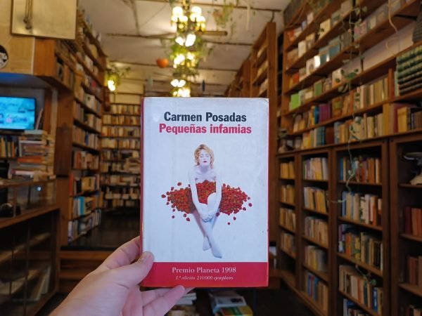 Pequeñas Infamias. Carmen Posadas.