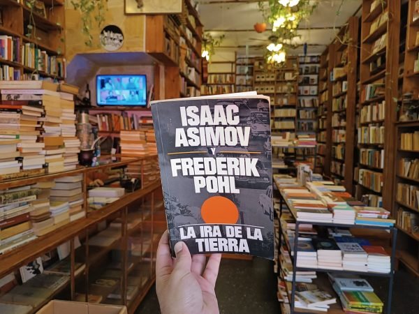 La Ira De La Tierra. Isaac Asimov Y Frederik Pohl.
