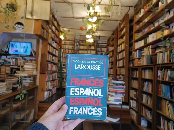 Diccionario Práctico Larousse Francés / Español.