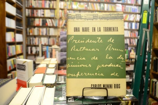 Una Nave En La Tormenta. Carlos Manini Ríos - Imagen 2