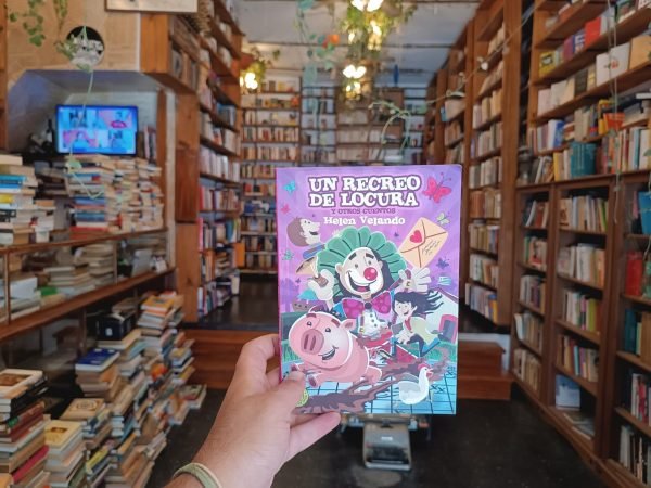 Un Recreo De Locura Y Otros Cuentos. Helen Velando.