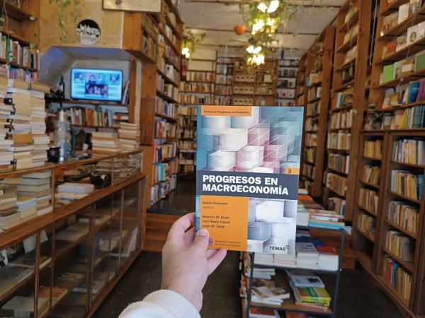 Progresos En Macroeconomía. Daniel Heymann (editor).