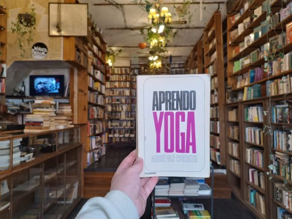 Aprendo Yoga. André Van Lysebeth.
