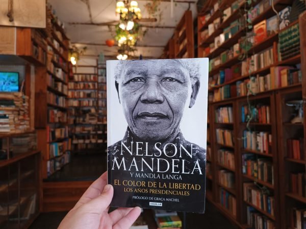 El Color De La Libertad. Nelson Mandela Y Mandla Langa.