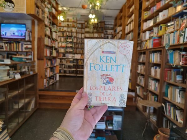Los Pilares De La Tierra. Ken Follett