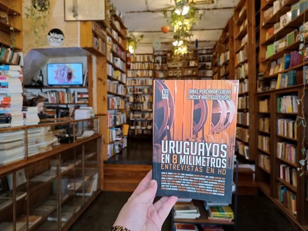 Uruguayos En 8 Milímetros. Daniel P Lereah Y Lincoln M Casas