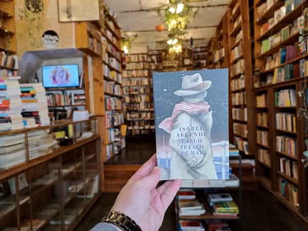 Largo Pétalo De Mar. Isabel Allende.