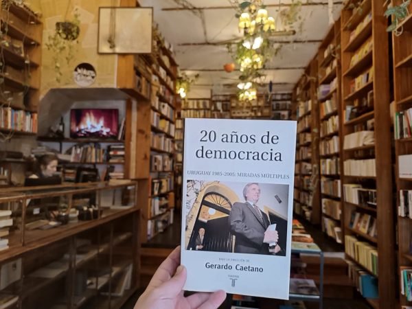 20 Años De Democracia. Uruguay 1985 - 2005 Miradas Múltiples