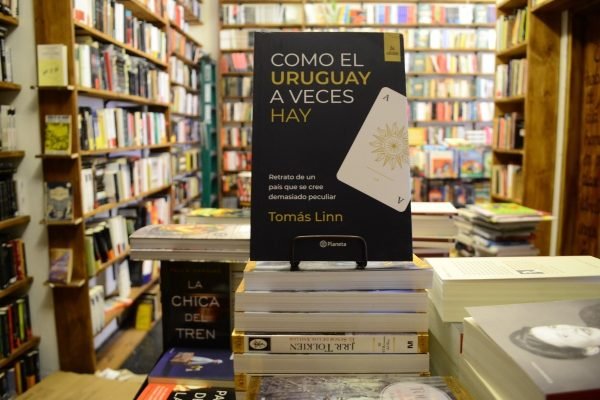Como El Uruguay A Veces Hay. Tomás Linn.