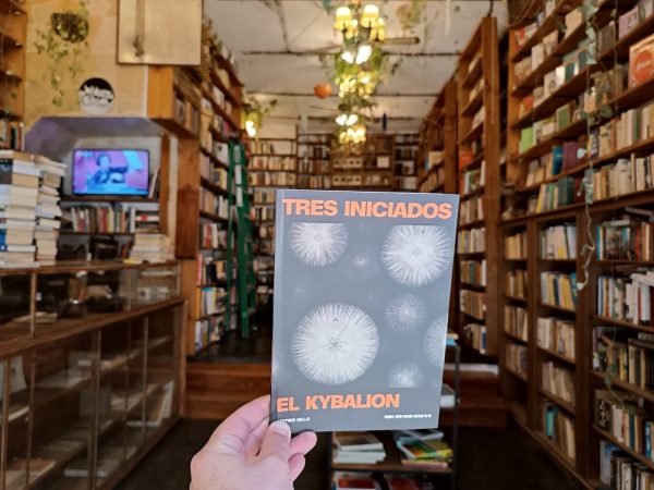 El Kybalion - Tres Iniciados