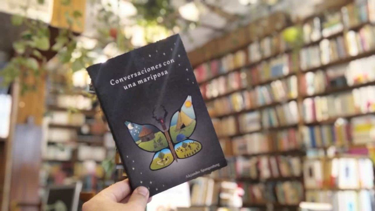 Conversaciones Con Una Mariposa. Alejandro Spangenberg. - Imagen 2